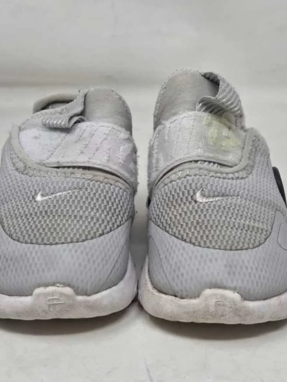 Toddler boy 5 Nike play condition slip on sneakers 5C